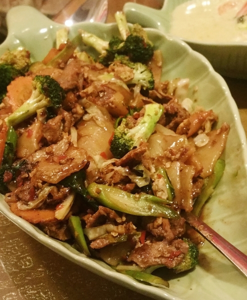 Chicago Suburbs Khao Suay Thai Naperville